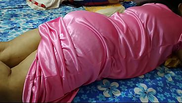 Garam Bhabi Recebe Massagem Em Sua Bundona Grande