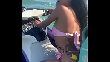 Novinha Safada Traiu O Marido No Jet Ski Com O Instrutor