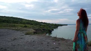 Volga Marge À Noite Com Lindas Mulheres Em Clima Sensual